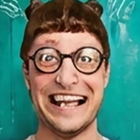 Артём