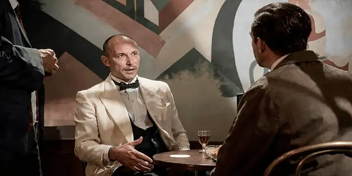 Постер эпизода 1x2: Убийство в Мьюзе